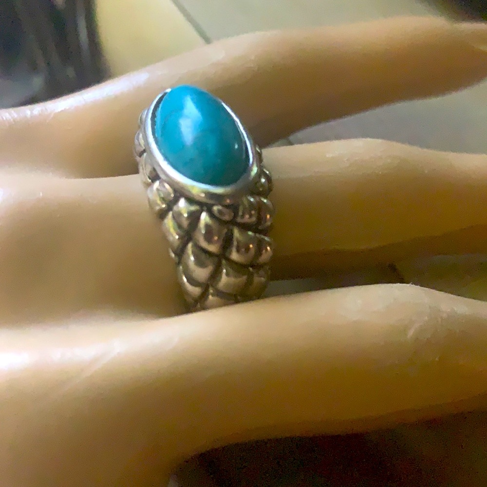 Vintage early 70’s turquoise heavy Silver Ring - Picture 2 of 11